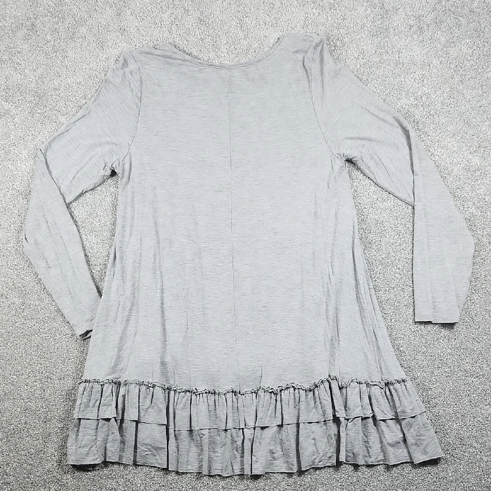 Easel Ruffle Hem Stylish Tunic Blouse Light Gray Women's Size Large - Picture 7 of 7
